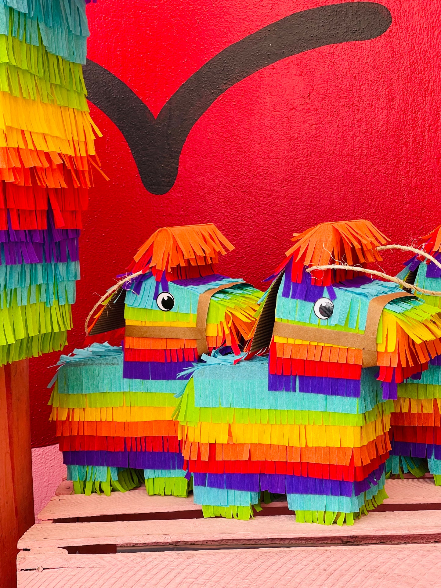 Set de piñatas Burrito Arcoíris.